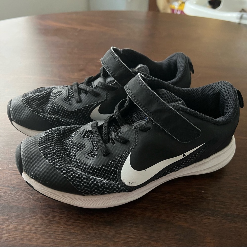 Boys size 2 shoe lot - Picture 7 of 7